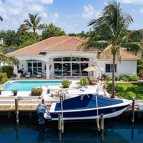 2760 NE 51st Street, Lighthouse Point, FL 33064